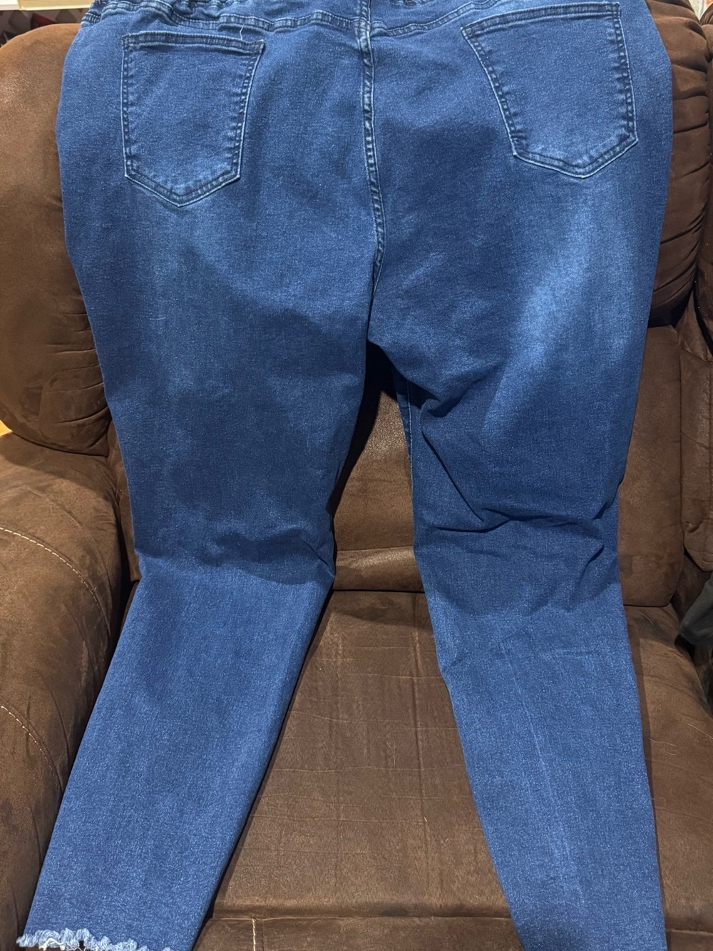 SHEIN Distressed Dark Blue Skinny Jeans - Picture 3 of 4